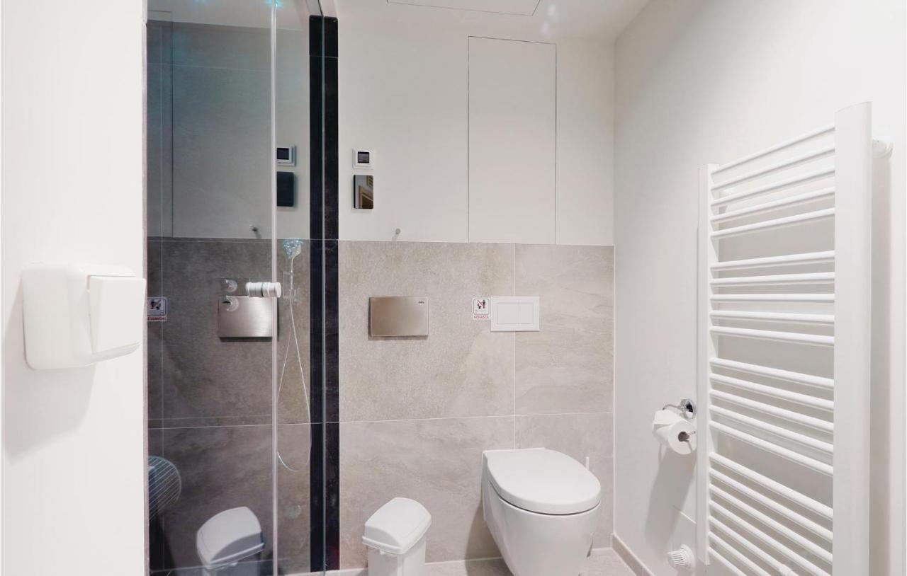 2 Bedroom Stunning Apartment In Luebeck Travemuende Bagian luar foto