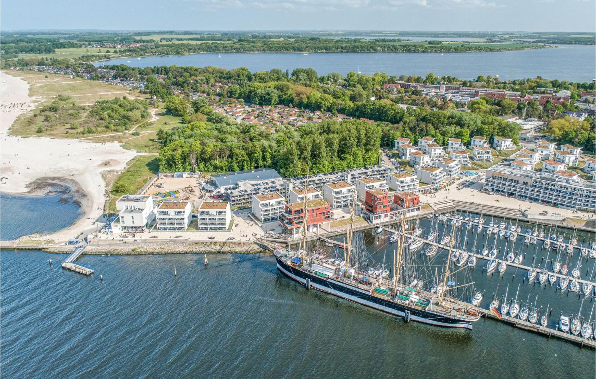 2 Bedroom Stunning Apartment In Luebeck Travemuende Bagian luar foto